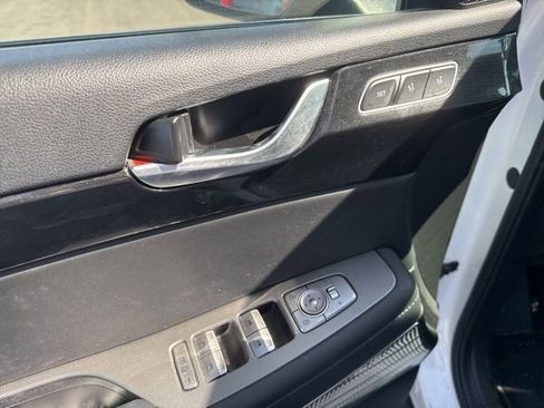 Used 2021 Hyundai Palisade Limited image 8