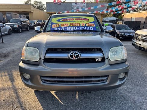 Used 2007 Toyota Sequoia Limited image 2