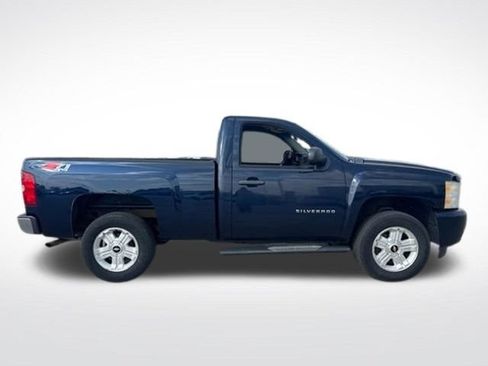 Used 2011 Chevrolet Silverado 1500 LT w/ Interior Plus Package AWD/4WD image 4
