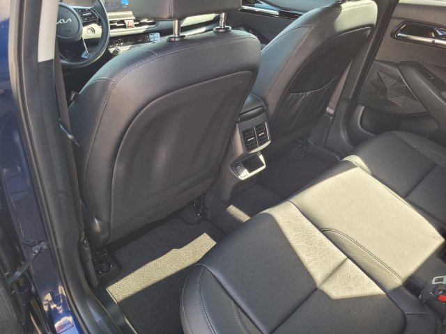 Used 2025 Kia Seltos EX w/ EX Sunroof Package AWD/4WD image 12