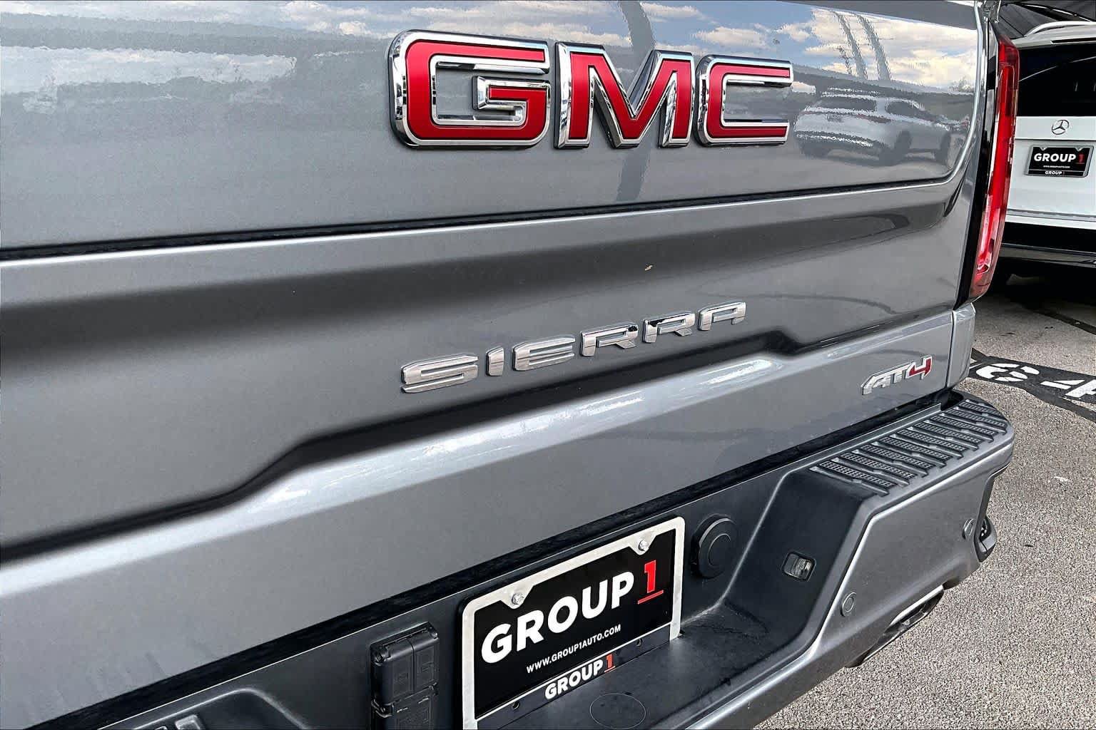 Used 2020 GMC Sierra 1500 AT4 w/ AT4 Premium Package AWD/4WD image 10