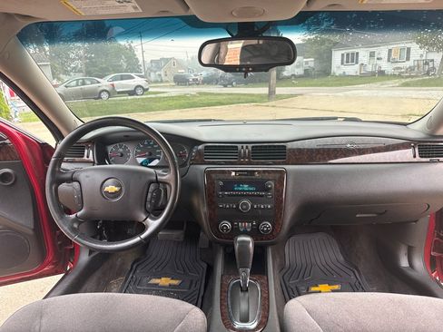 Used 2013 Chevrolet Impala LT FWD image 9