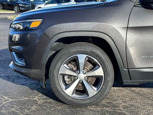 Used 2022 Jeep Cherokee Limited image 7