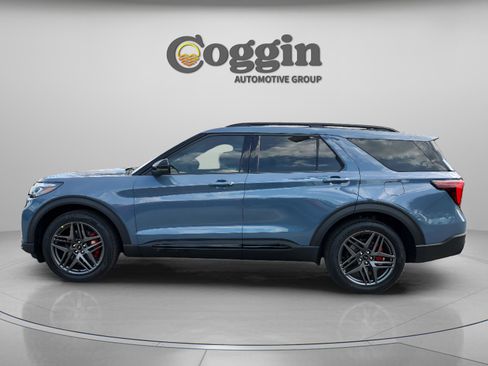 Certified 2026 Ford Explorer ST w/ Sun And Sound Package AWD/4WD image 3