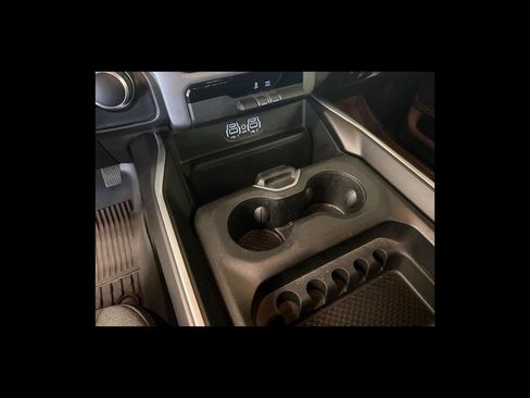 Used 2022 RAM 1500 Big Horn AWD/4WD image 24