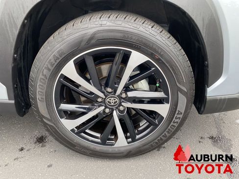 Used 2024 Toyota Corolla Cross AWD Hybrid w/ Convenience Package image 12
