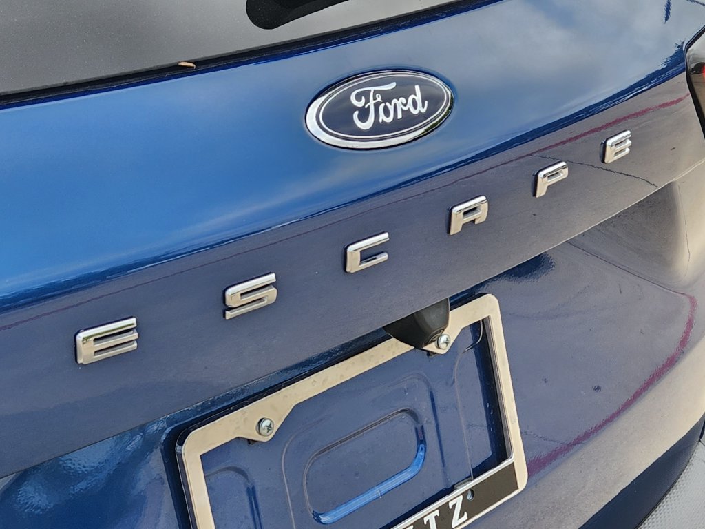 Used 2023 Ford Escape Active w/ Cold Weather Package FWD image 21