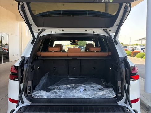 New 2026 BMW X5 sDrive40i w/ M Sport Package image 14