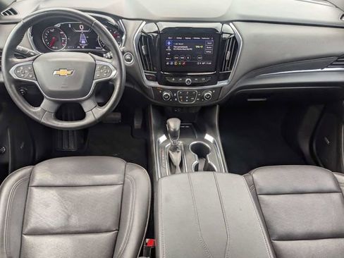 Used 2022 Chevrolet Traverse High Country FWD image 15
