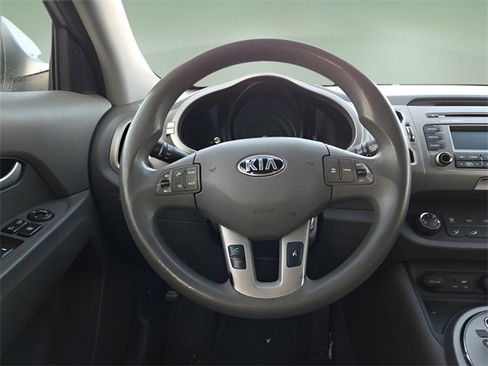 Used 2016 Kia Sportage LX image 12