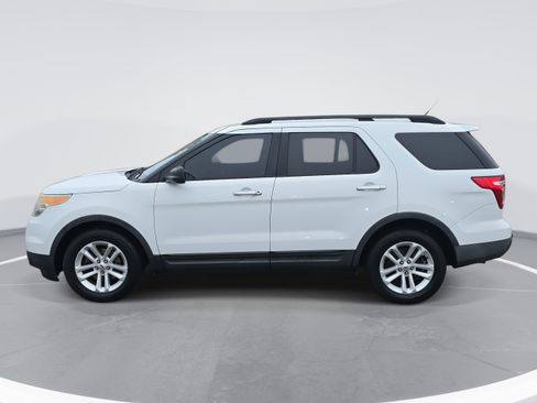 Used 2015 Ford Explorer FWD image 8