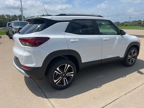 New 2026 Chevrolet TrailBlazer LT w/ LT Cold Weather Package image 4