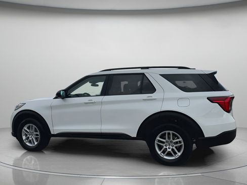New 2026 Ford Explorer Active w/ Active Comfort Package image 18