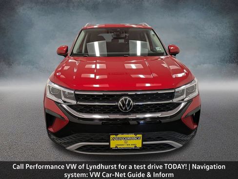 Used 2022 Volkswagen Taos SEL AWD/4WD image 2