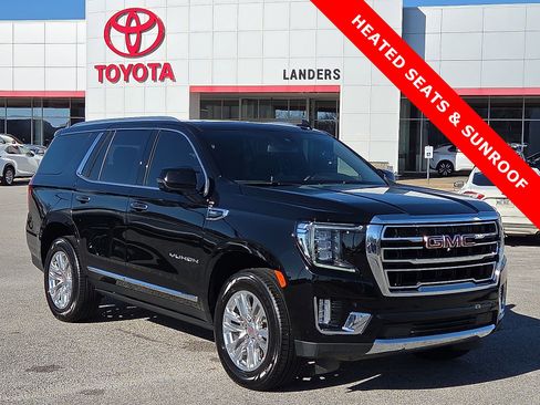 Used 2023 GMC Yukon SLT w/ SLT Luxury Package image 1
