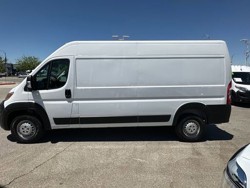 Used 2025 RAM ProMaster 3500 w/ Convenience Group FWD image 3