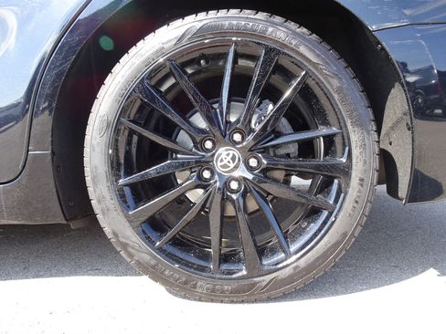 Used 2022 Toyota Camry XSE w/ Navigation Package image 26