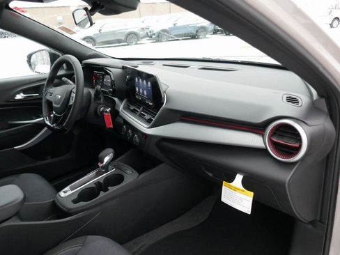 New 2026 Chevrolet Trax RS w/ Sunroof Package image 10