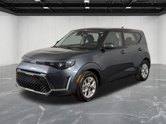 Used 2023 Kia Soul LX w/ Option Group 015 FWD video 1