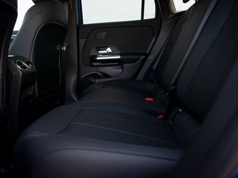 Certified 2025 Mercedes-Benz GLA 250 4MATIC image 23