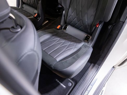 Used 2024 Mercedes-Benz GLS 63 AMG 4MATIC image 37