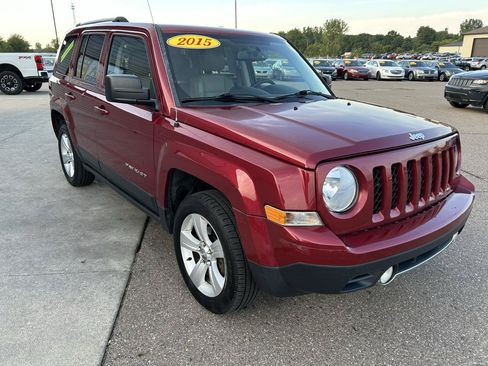 Used 2015 Jeep Patriot Limited w/ Sun/Sound Group AWD/4WD image 3