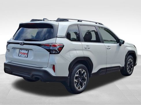 Certified 2025 Subaru Forester Premium image 6