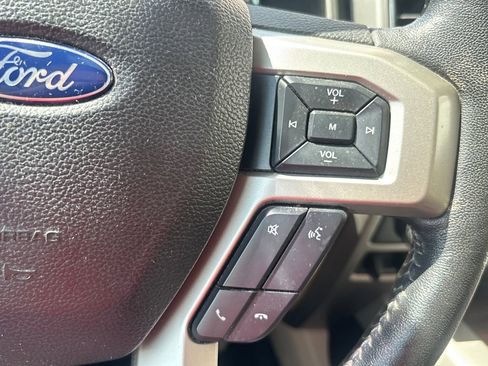 Used 2017 Ford F150 Lariat w/ Equipment Group 502A Luxury AWD/4WD image 23