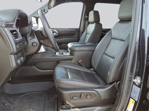 Certified 2024 Chevrolet Tahoe Z71 w/ Luxury Package image 19