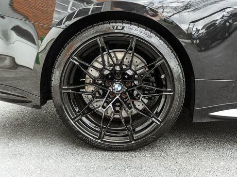 Used 2022 BMW M4 Competition w/ M Carbon Exterior Package image 35