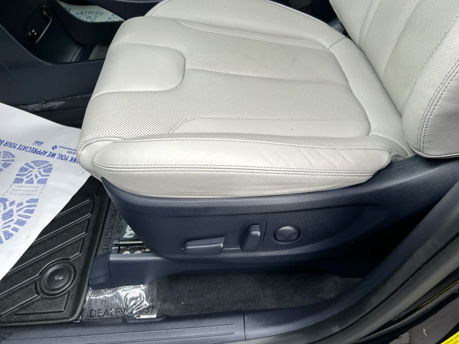 Used 2022 Hyundai Palisade SEL w/ Premium Package AWD/4WD image 13