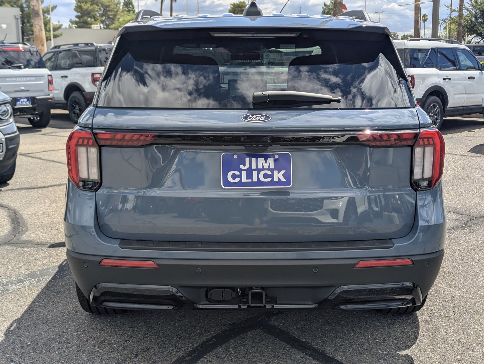 New 2027 Ford Explorer ST-Line w/ Premium Package RWD image 3