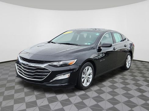 Used 2022 Chevrolet Malibu LT FWD image 2