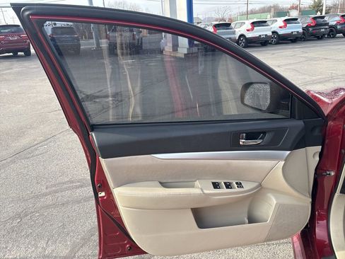 Used 2013 Subaru Legacy 2.5i Premium w/ All-Weather Pkg + Moonroof image 15