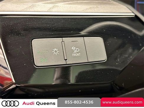Used 2021 Audi e-tron Premium image 21