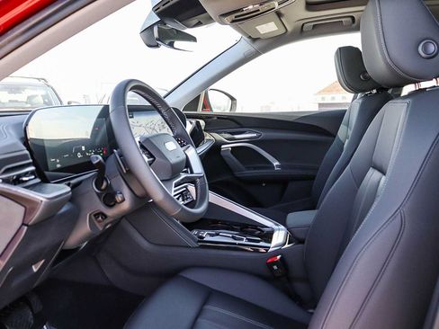 Used 2025 Audi Q5 Premium w/ Convenience Package AWD/4WD image 22