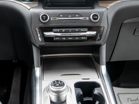 Used 2020 Ford Explorer Limited w/ Class III Trailer Tow Package image 18