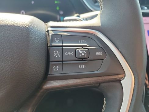 Used 2024 Jeep Grand Cherokee Limited 4xe AWD/4WD image 26
