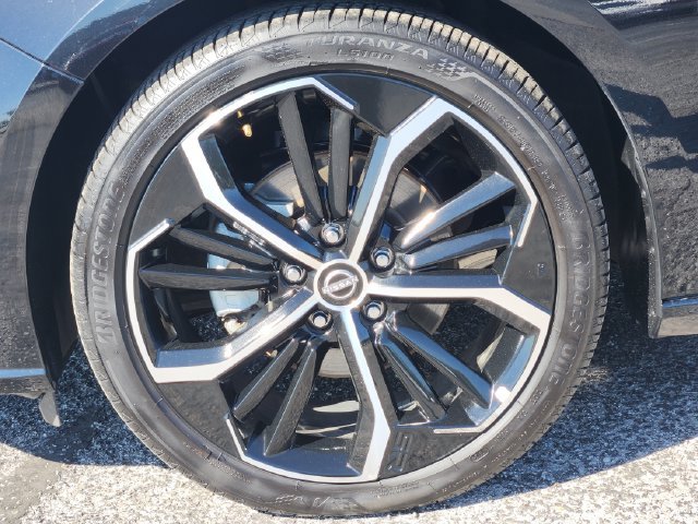 Used 2025 Nissan Altima 2.5 SR FWD image 8