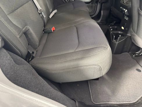 Used 2022 Jeep Wrangler Unlimited Sahara image 27