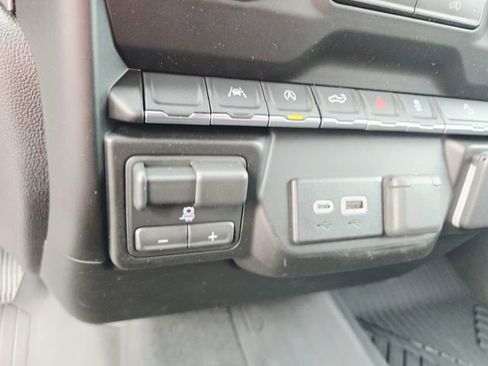 New 2026 Chevrolet Silverado 1500 Custom Trail Boss AWD/4WD image 24