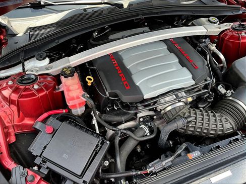 Used 2019 Chevrolet Camaro SS RWD image 27