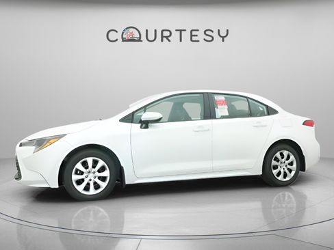 New 2026 Toyota Corolla LE image 4