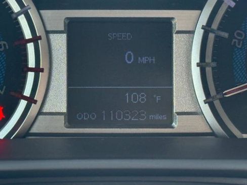 Used 2019 Toyota 4Runner TRD Off-Road AWD/4WD image 26