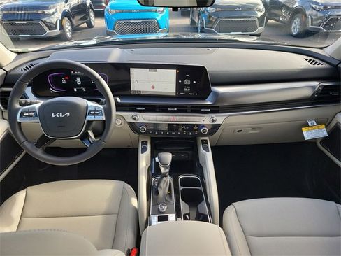 New 2025 Kia Telluride S image 18
