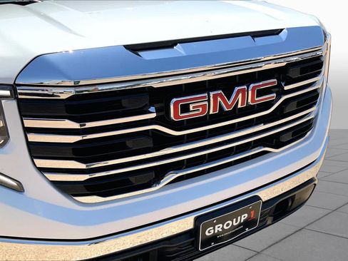 Used 2025 GMC Sierra 1500 SLT RWD image 36