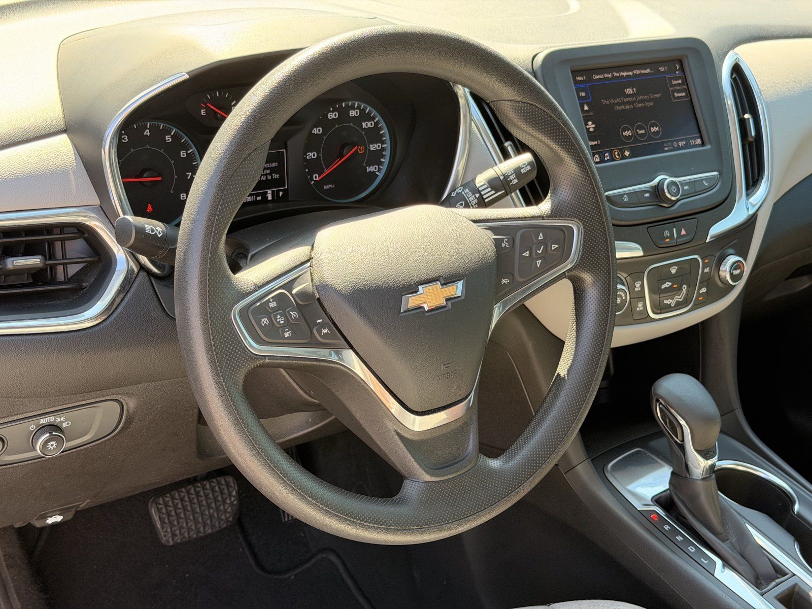 Used 2022 Chevrolet Equinox LS FWD image 17