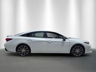 Used 2021 Toyota Avalon Touring w/ Advanced Safety Package FWD video 2
