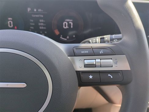 New 2026 Hyundai Kona SE image 30