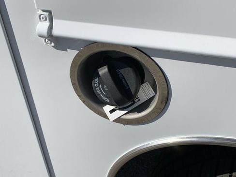 New 2026 Ford F250 XL w/ XL Chrome Package image 17